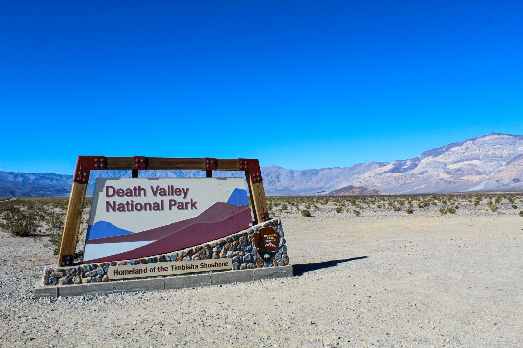 picture of entrance sign to Death Valley National Park